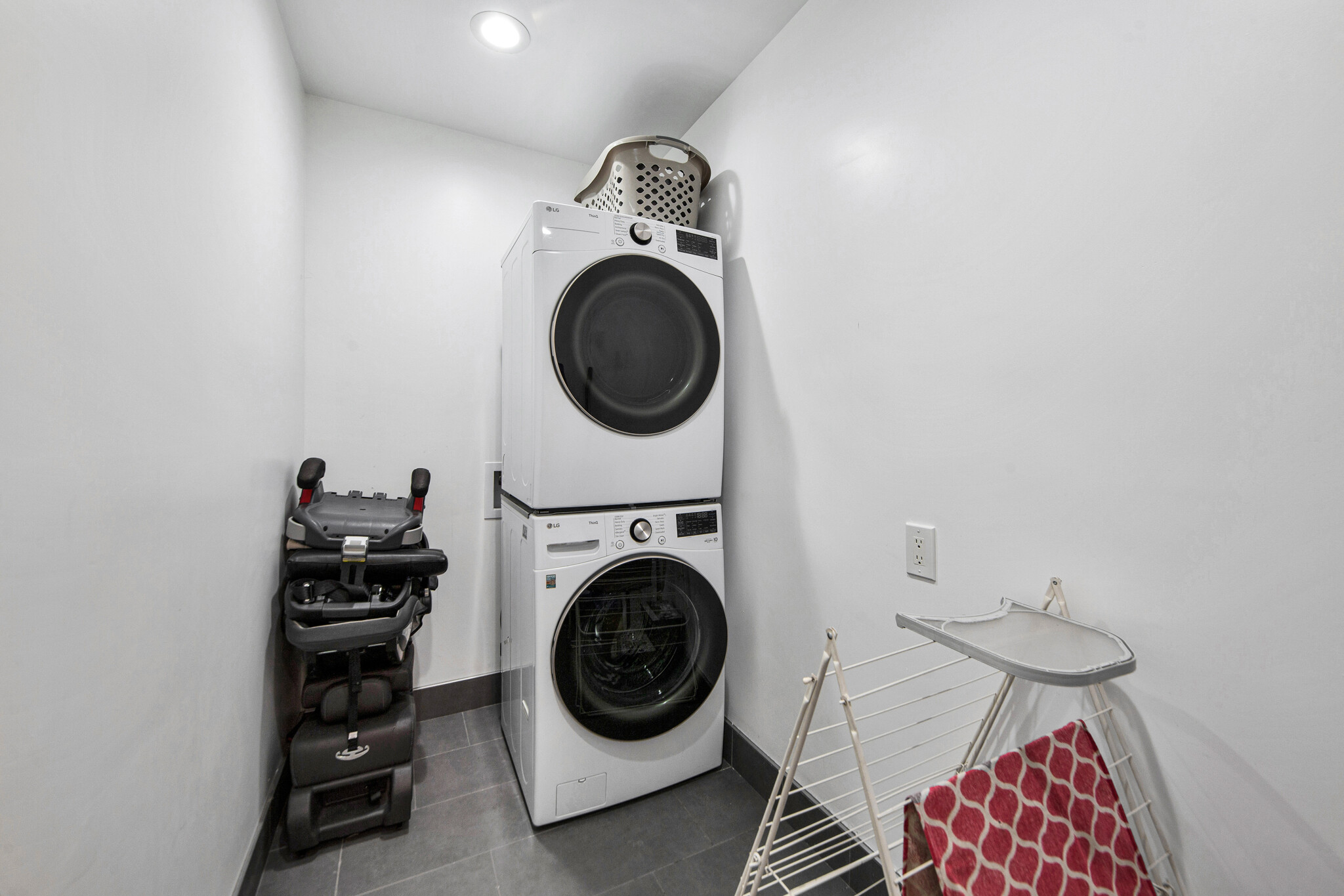 Pristine interior laundry for your convenience! - 6908 Royer Ave