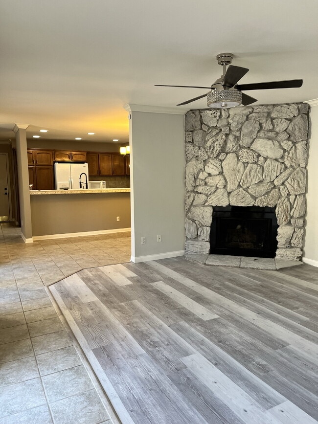 Building Photo - "Charming 3-Bed Oasis with 2 Baths in Moor...