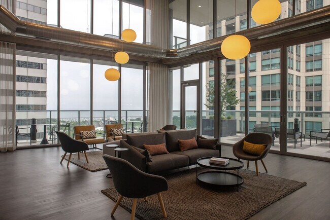 Building Photo - 60 E Randolph St