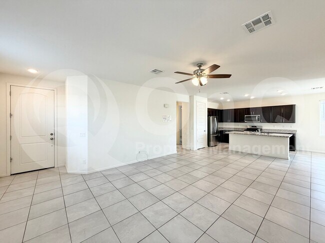 Building Photo - 747 W Nova Pl