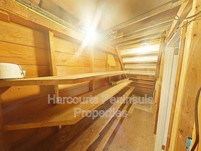 Building Photo - 1011 N Rainier Ave