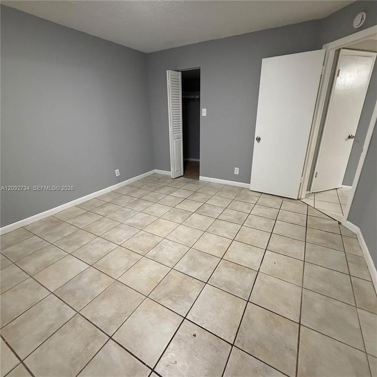 Building Photo - 7901 Colony Cir S