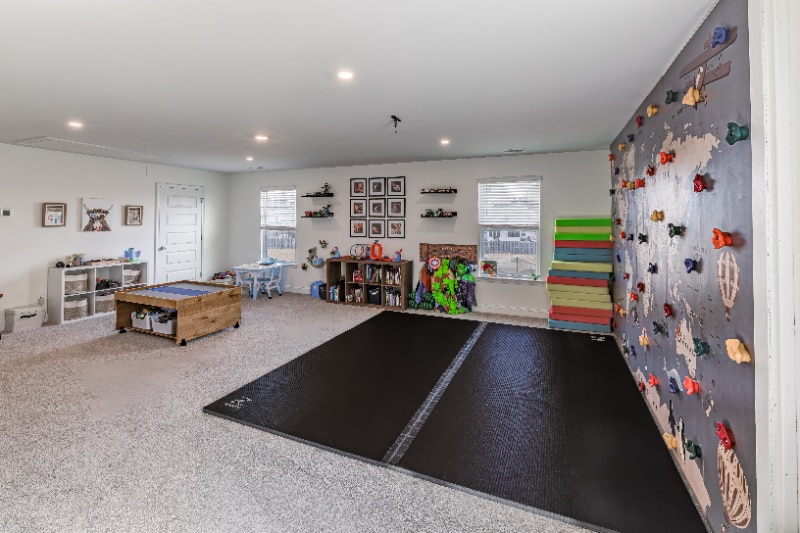 Building Photo - 289 Logging Hl Dr