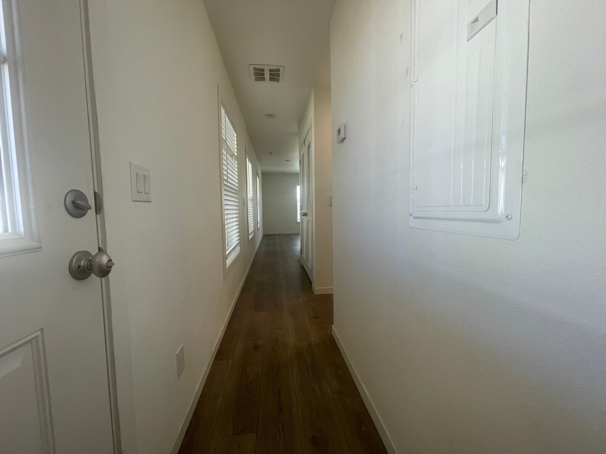 Building Photo - 2627 S Lamb Blvd