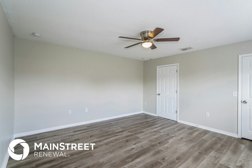 Building Photo - 3640 Queens Cove Blvd