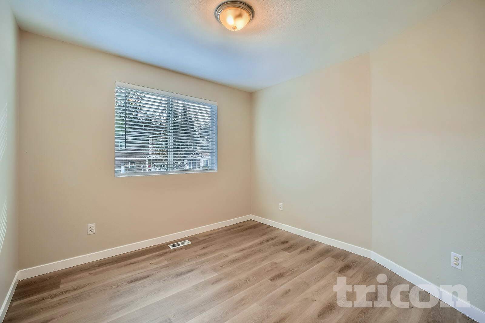 Building Photo - 2514 Chateau Dr