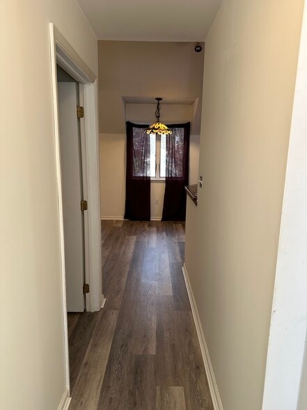 Building Photo - 150 S 3rd St