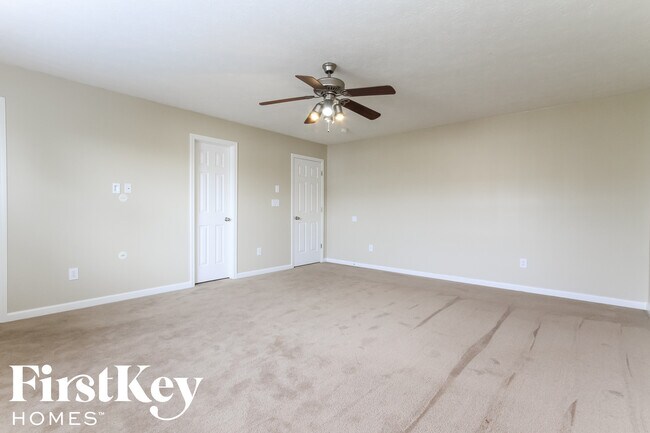 Building Photo - 11438 Lucky Dan Dr