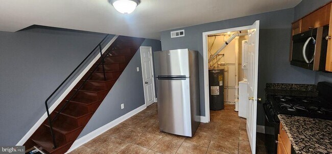 Building Photo - 7923 Baltimore St