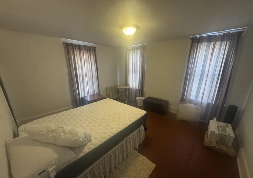 Building Photo - 408 17th Ave