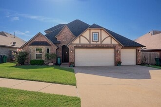 Building Photo - 18121 Haslemere Ln