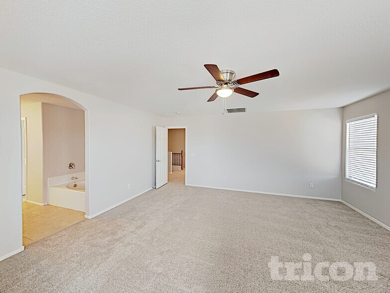 Building Photo - 45654 W Meadows Ln