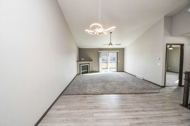 Building Photo - 3616 S Outfield Cir