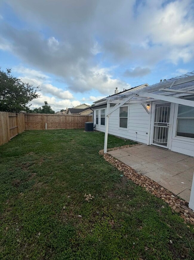 Building Photo - 13426 Sanderford Ln