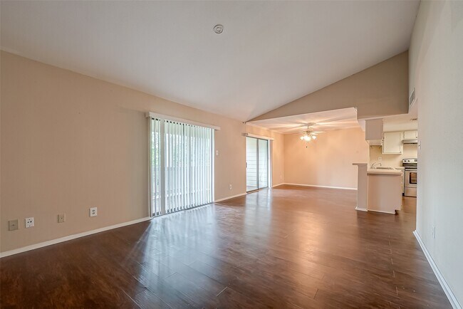 Building Photo - 14911 Wunderlich Dr