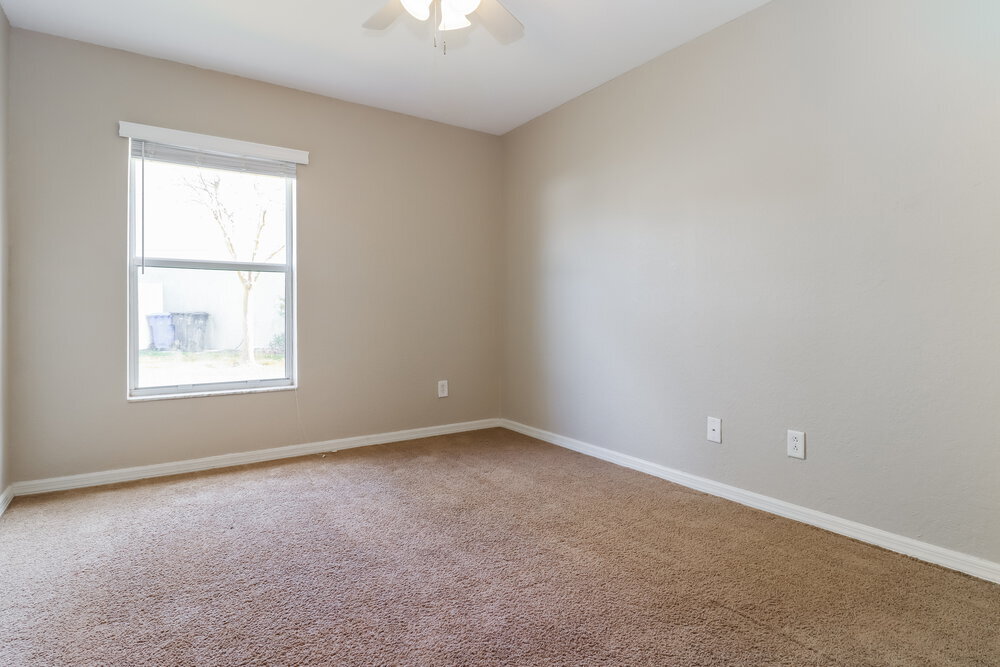 Building Photo - 11921 Autumn Creek Dr