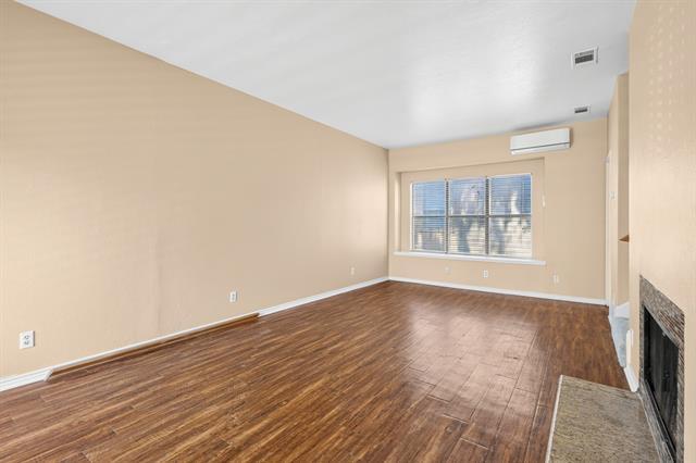 Building Photo - 2728 Reagan St