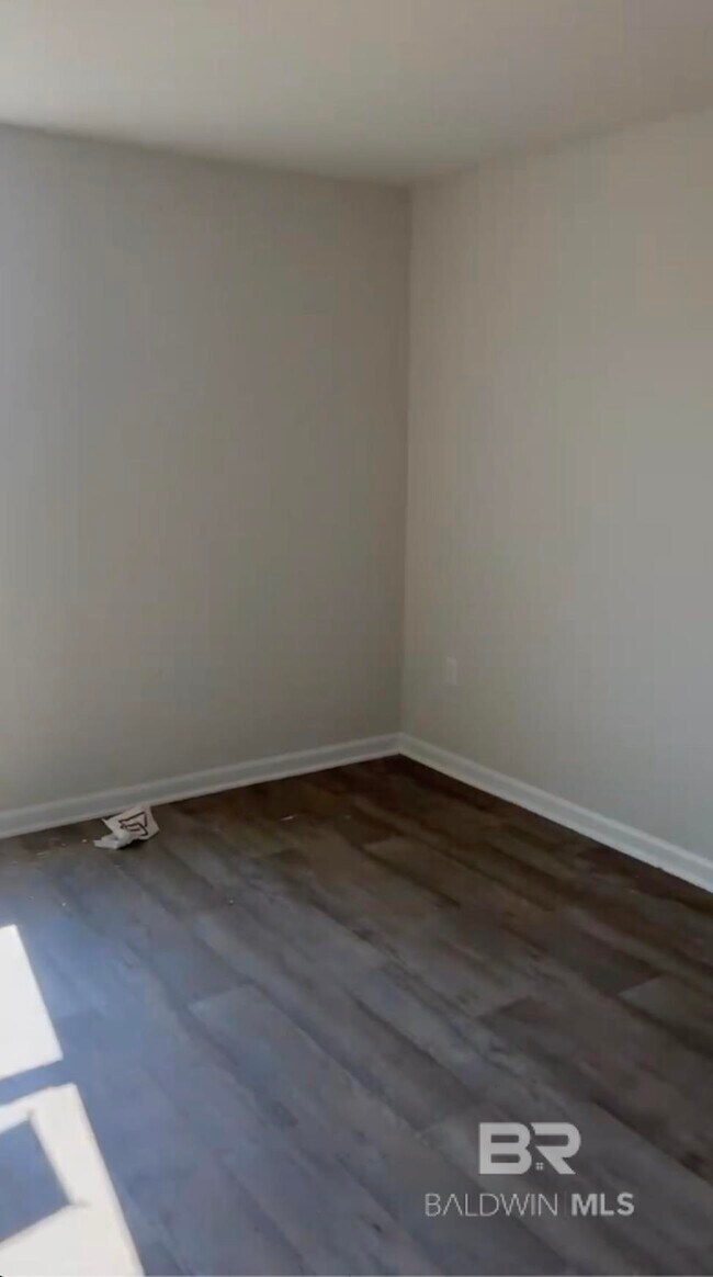 Building Photo - 3079 Camino Real Lp