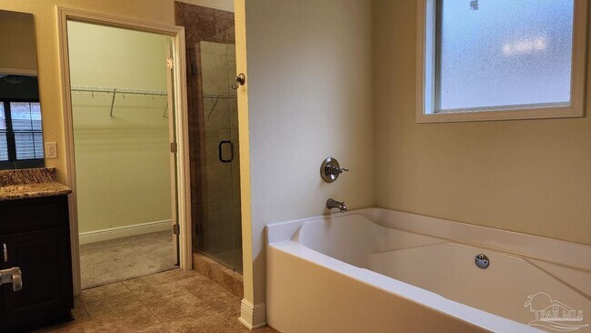 Building Photo - 3934 Fielding Ct