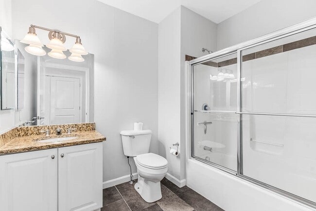 Building Photo - 446 Belgrade Ave