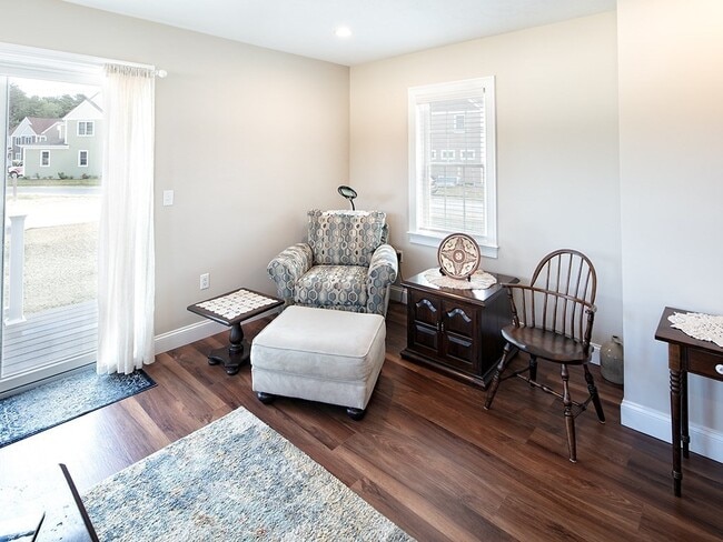 Building Photo - 47 Drum Dr