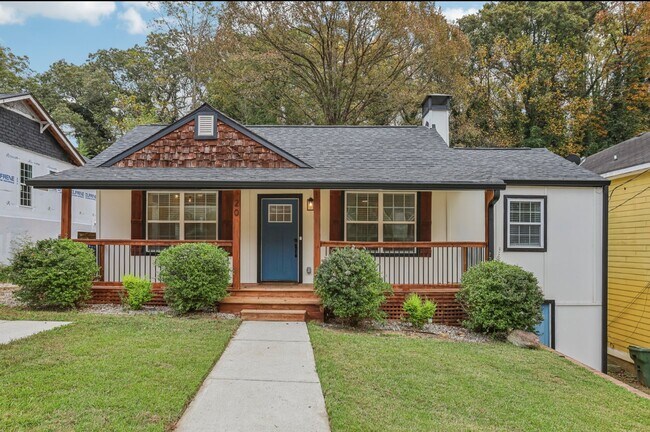 Primary Photo - 20 S Eugenia Pl NW