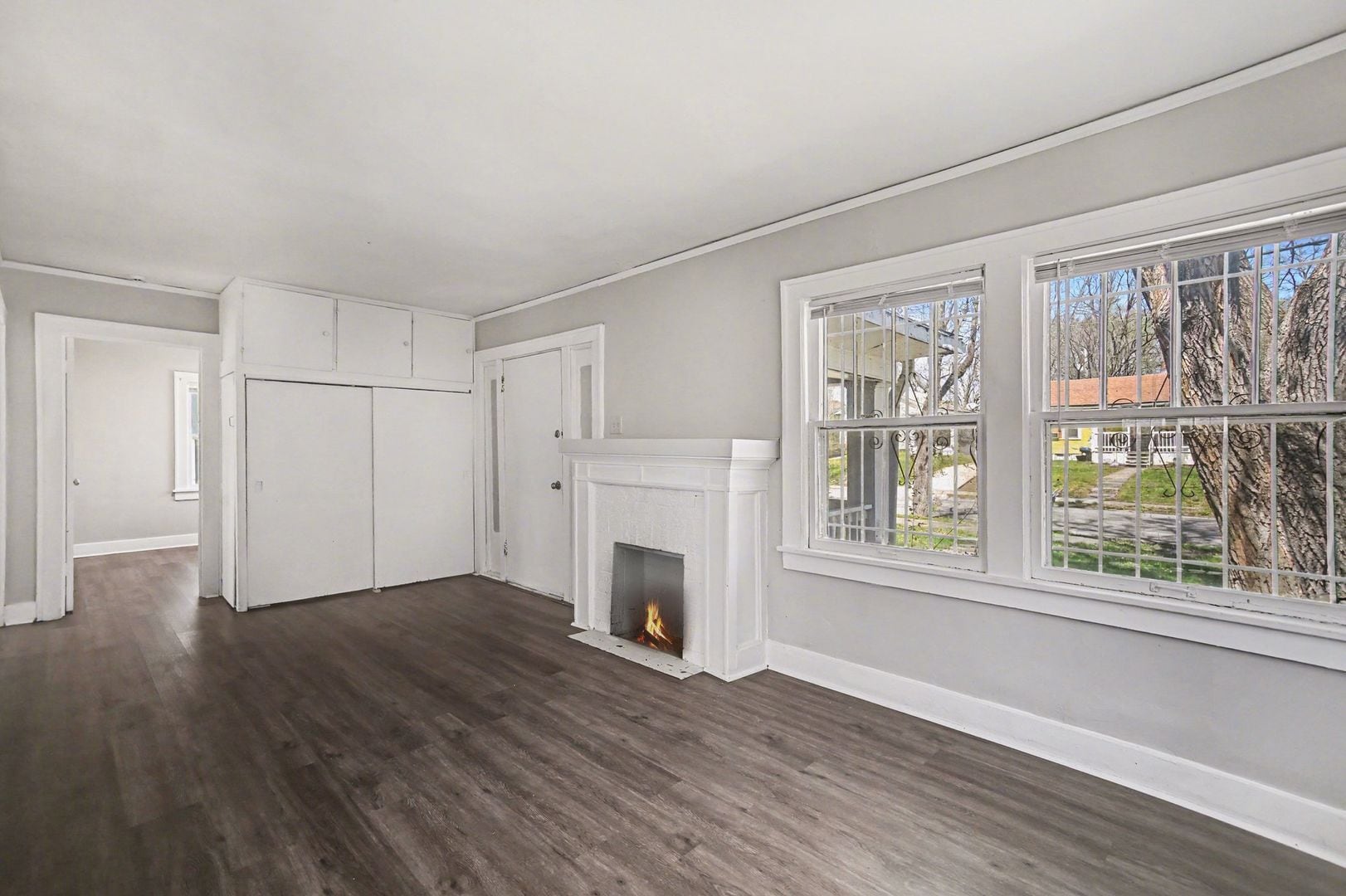 Building Photo - 2407 E 67th Terrace