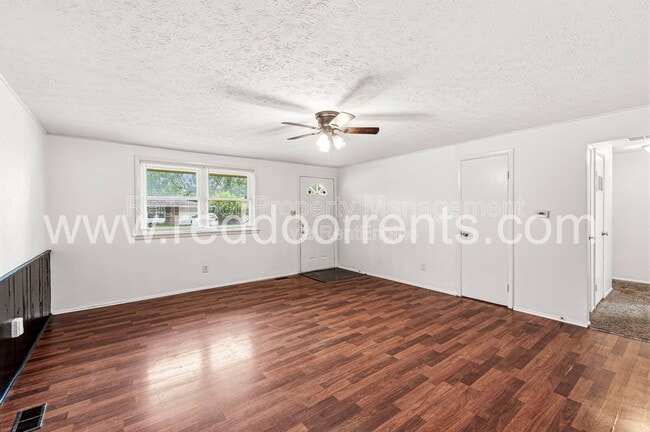 Building Photo - 9949 Ellis Dr