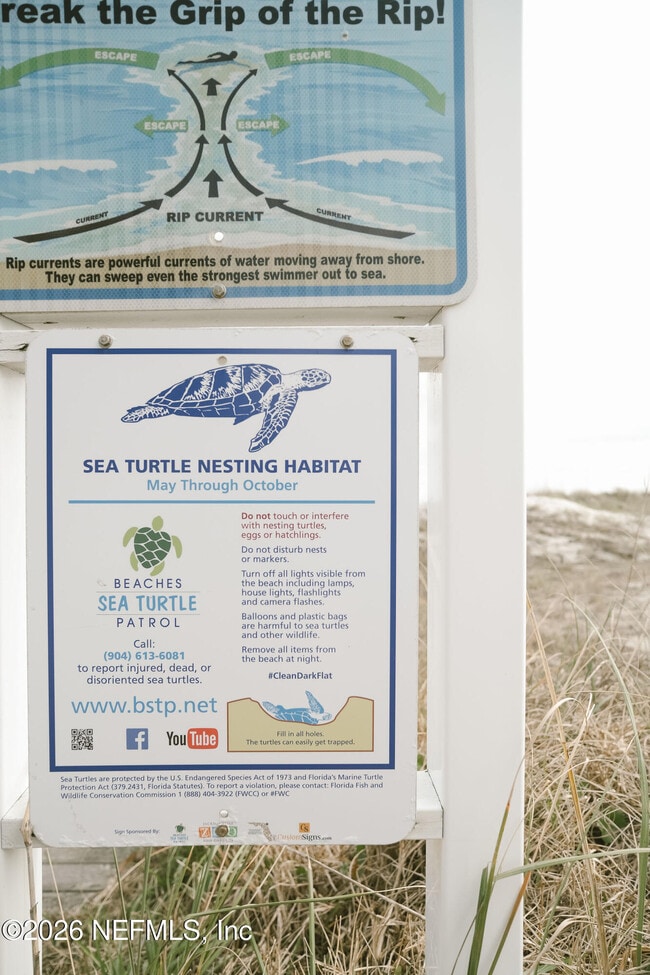 Building Photo - 212 Oak St