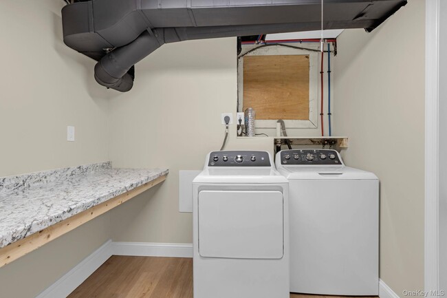 Building Photo - 21 Reading Rd