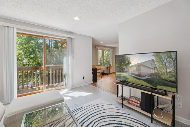 Building Photo - 30861 Centennial Dr