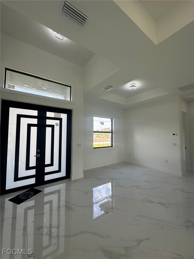 Building Photo - 1022 Candlelight Dr