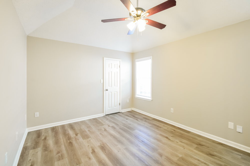 Building Photo - 7443 Glennmere Way