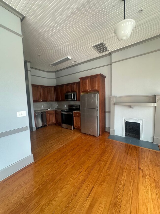 Building Photo - 101 Main Street LLC
