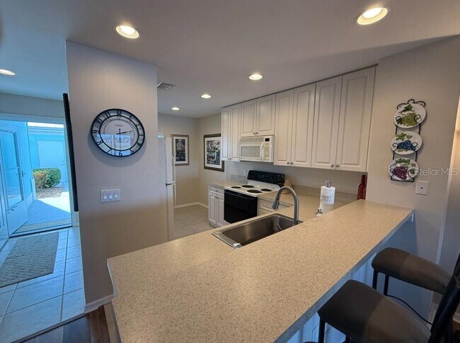 Building Photo - 5748 Sabal Trace Dr