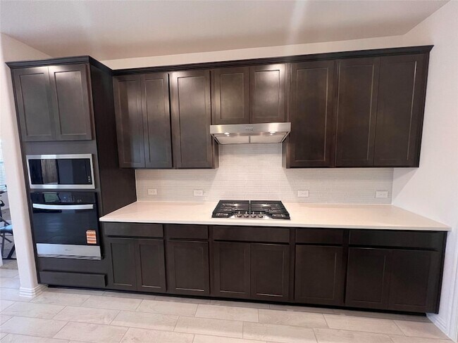 Building Photo - 4008 Limestone Blf Dr