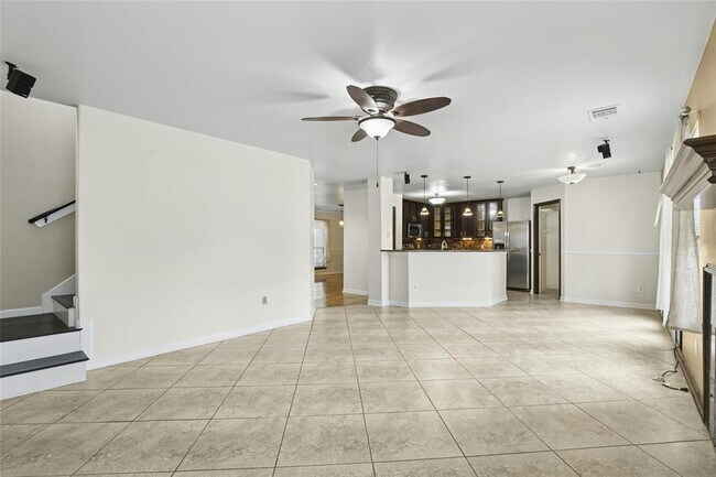 Building Photo - 1705 Gaylord Dr