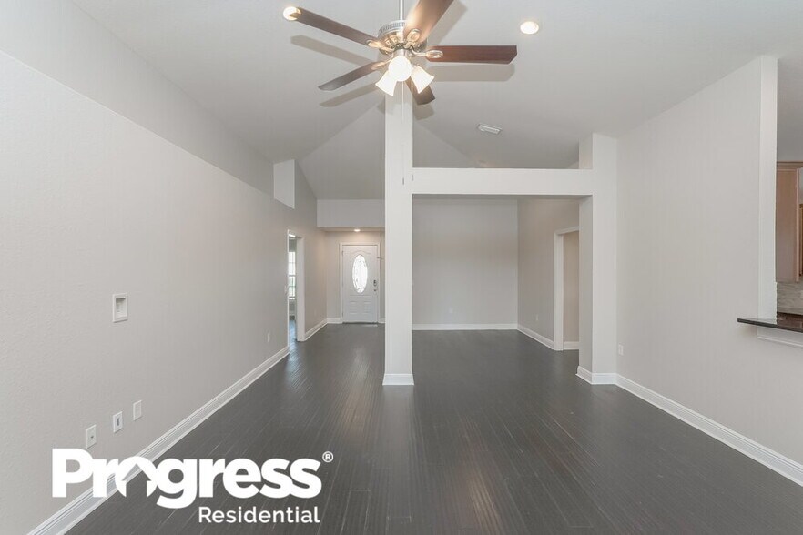 Building Photo - 10825 Standing Stone Dr