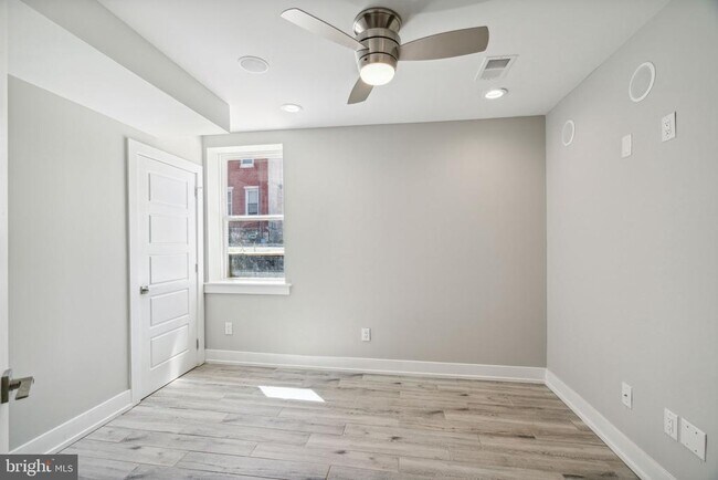 Building Photo - 2429 N 3rd St