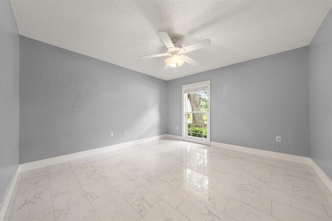 Building Photo - 13903 Oberlin Manor Way