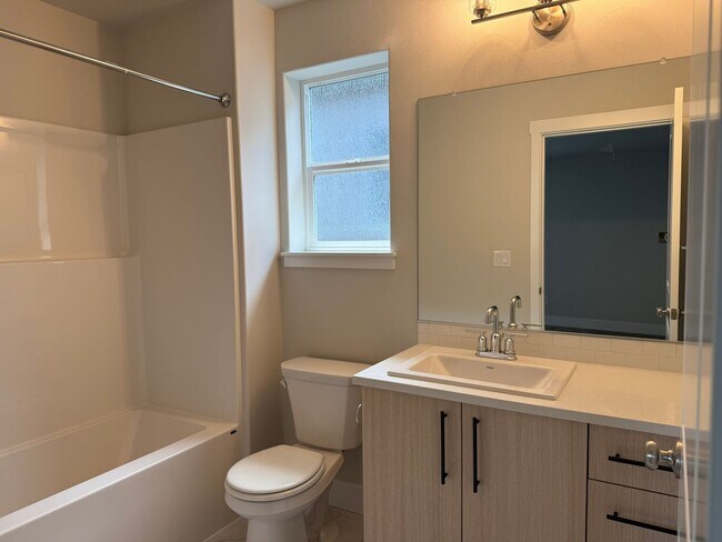 Building Photo - Beautiful Three Bedroom New Construction Home For Rent