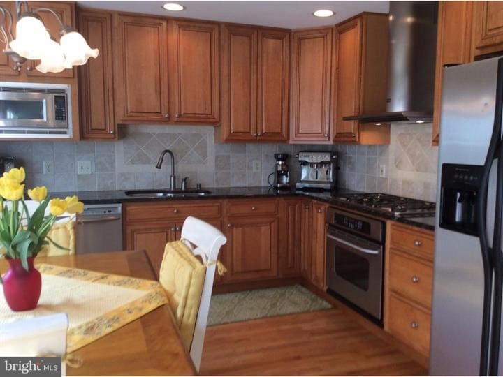 Kitchen - 160 Canterbury Ln