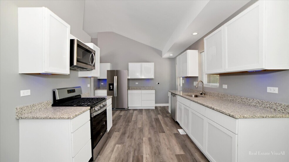 Building Photo - 11460 73rd Pl