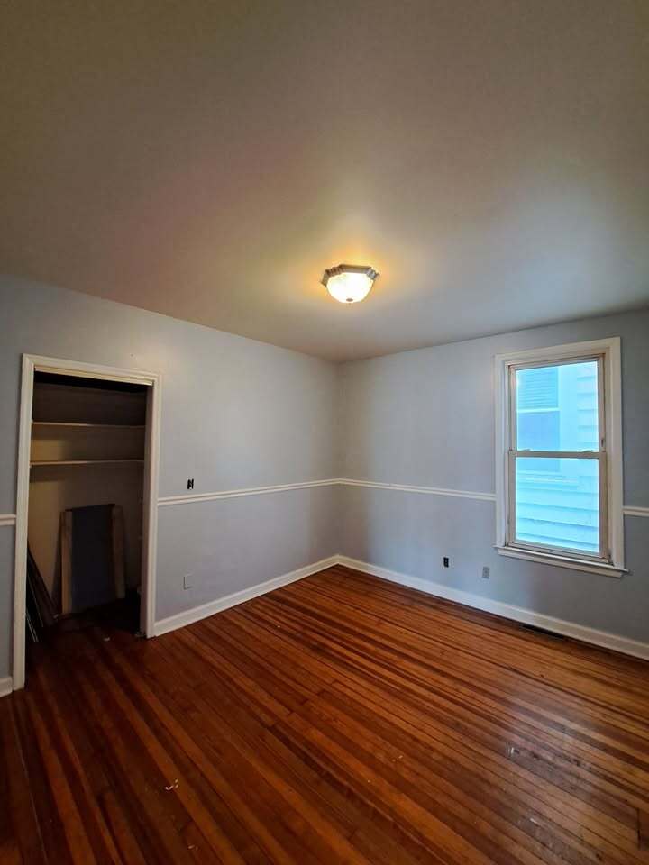 Building Photo - 901 Nott St