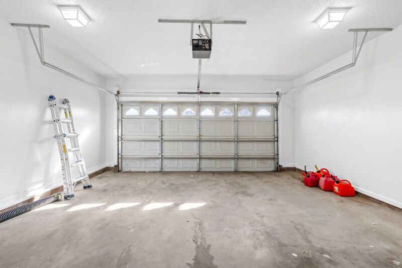 Building Photo - 304 Walkers Ridge Dr