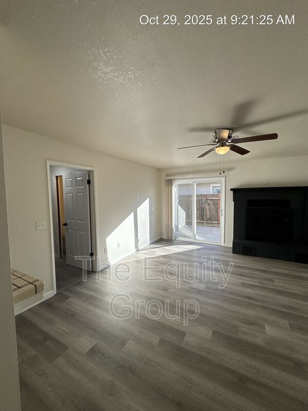 Building Photo - 951 Orangewood Ct