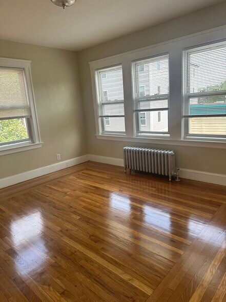 Building Photo - 140 Westville St