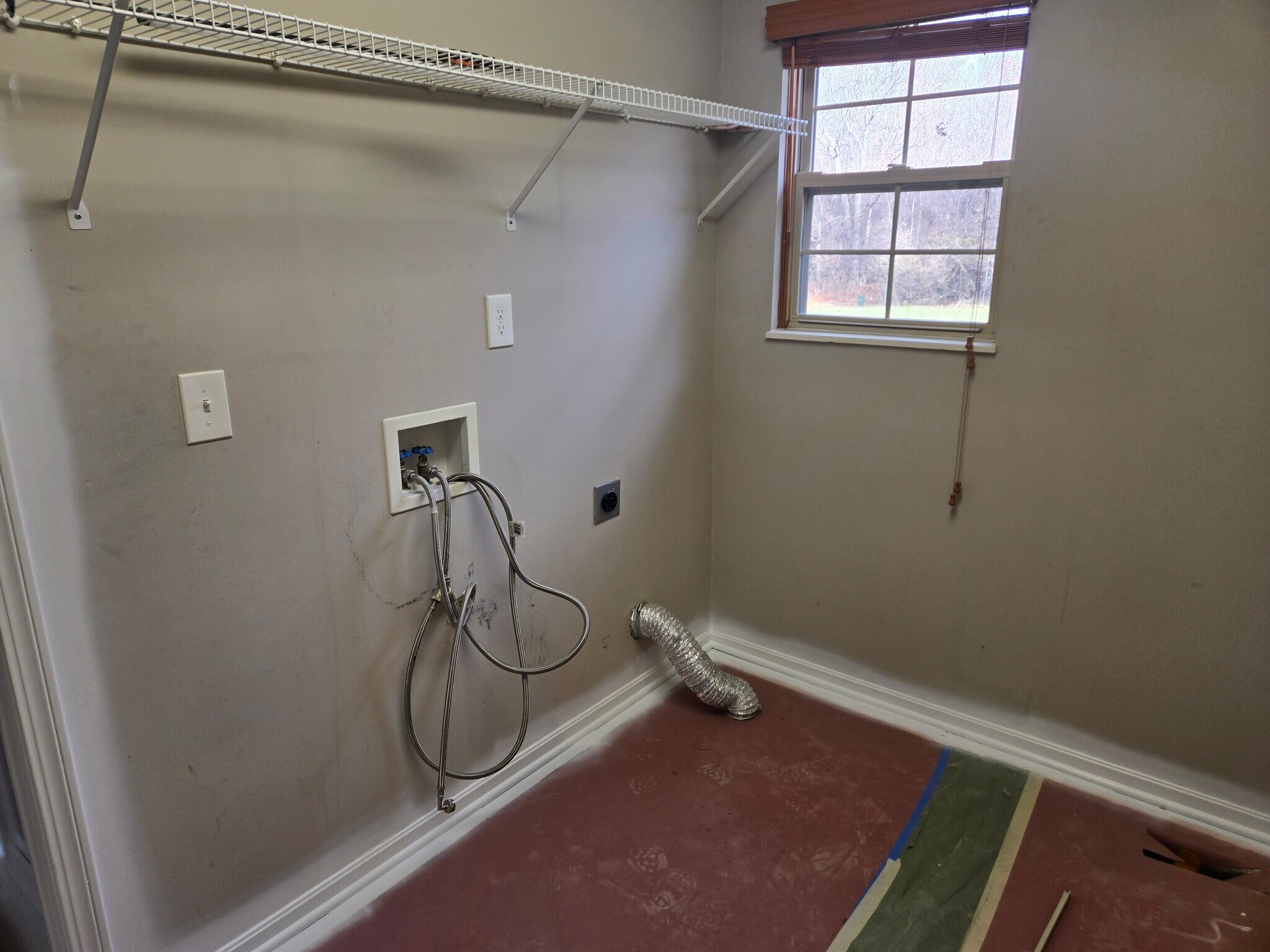 Building Photo - 5853 Honors Ct