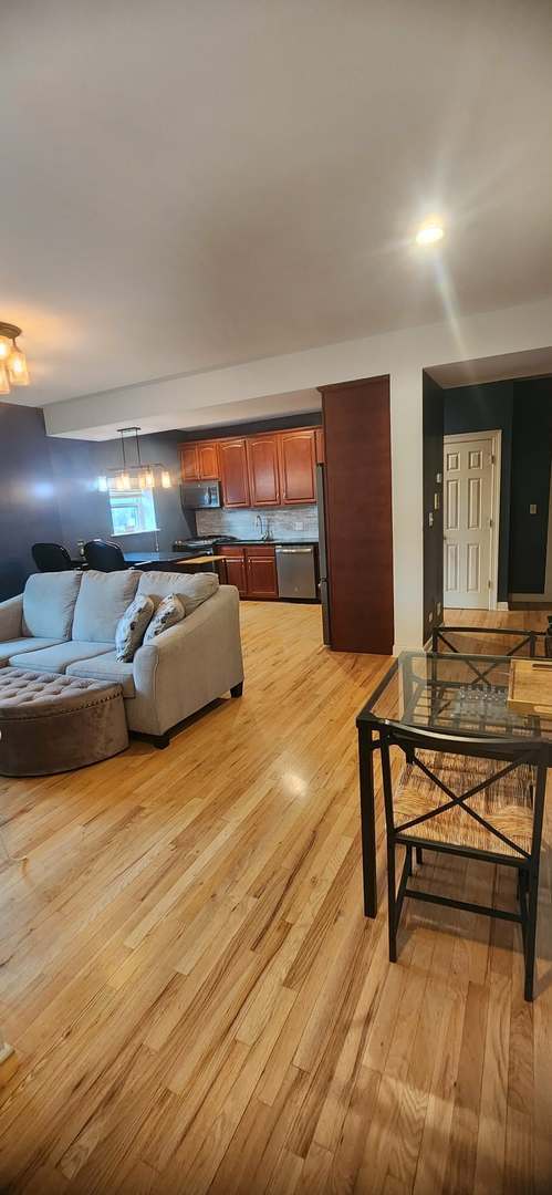 Building Photo - 6324 S Kimbark Ave