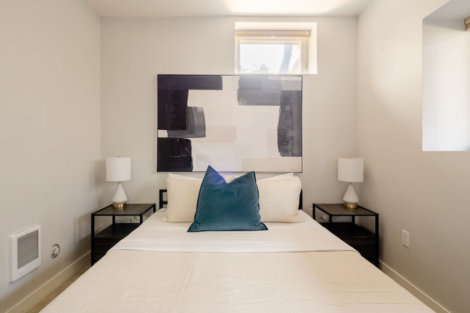 Building Photo - 911 SE 26th Ave